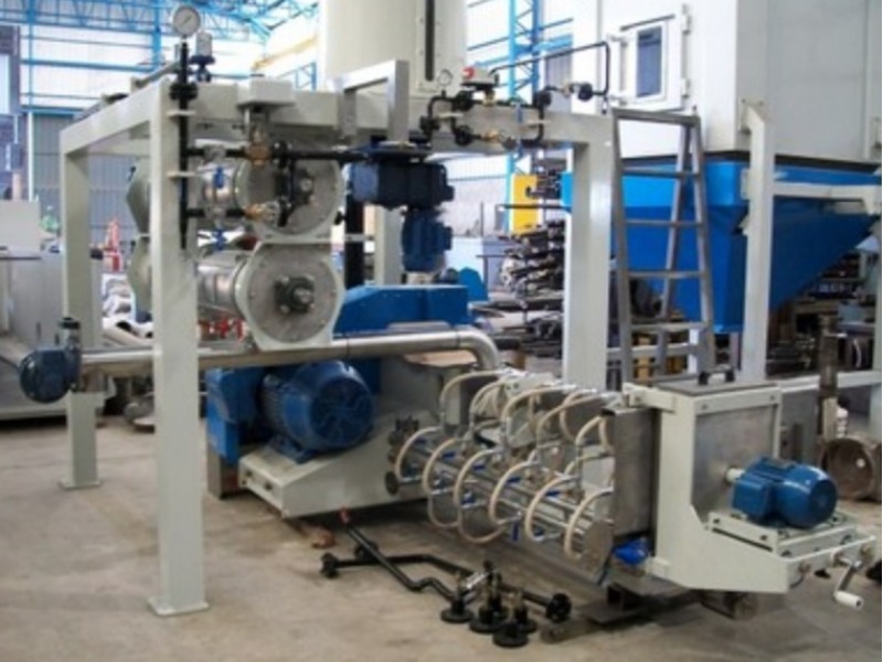 Double Screw Rotating Extruders 